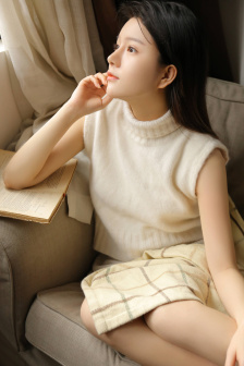 《艳妇荡乳》在线观看